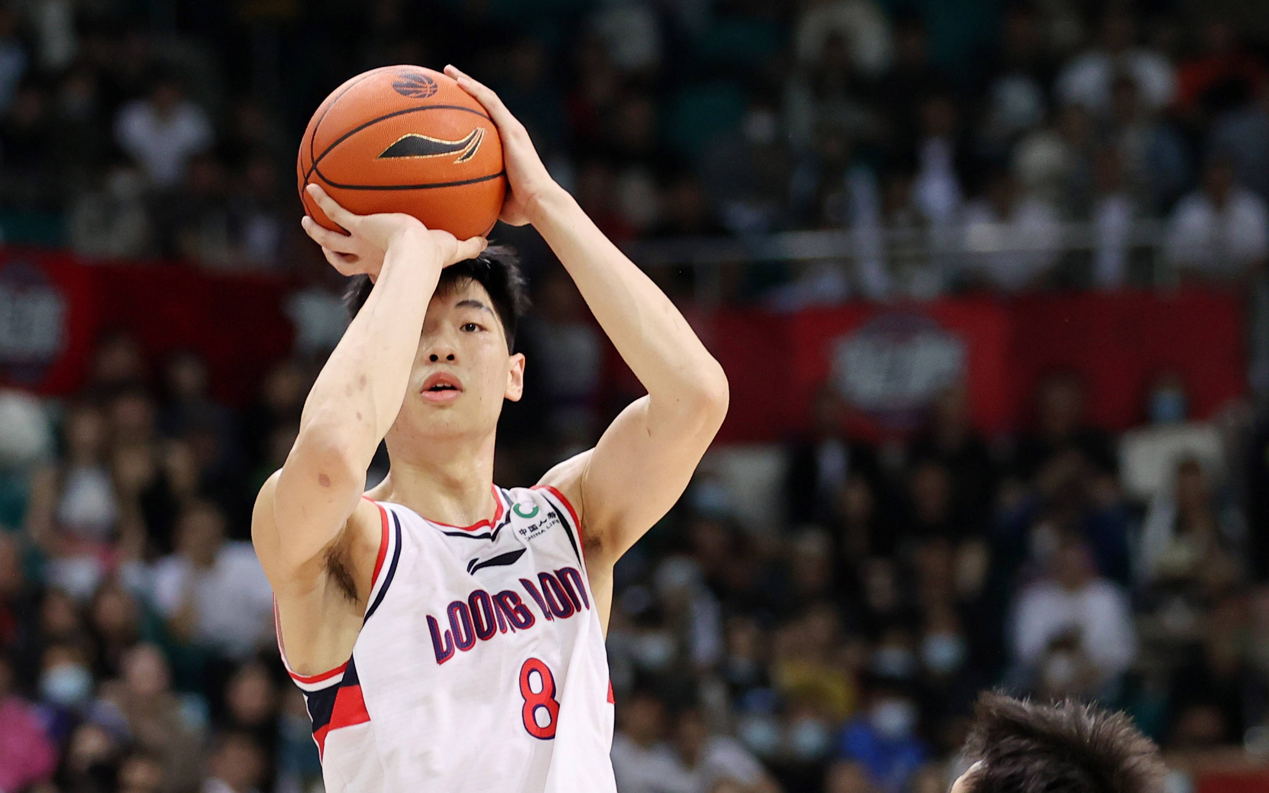 九游体育官网包含亚冠倒计时，深圳男篮转会期调整名单，细节引发关注，态度坚定，赛程密集仍需轮换的词条